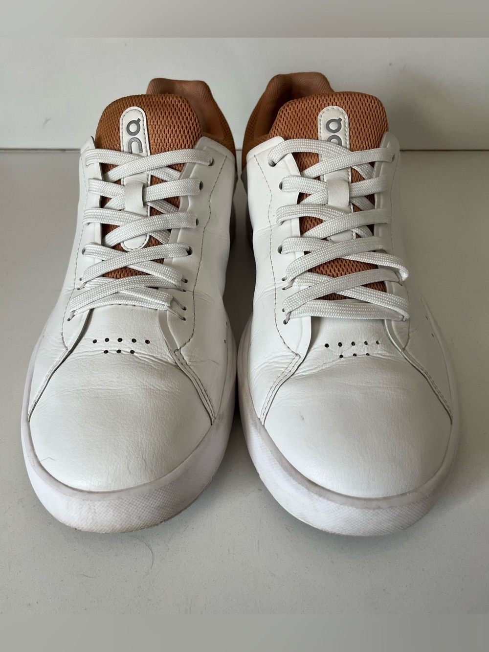 On Running Women’s White and Brown Leather Sneakers The Roger